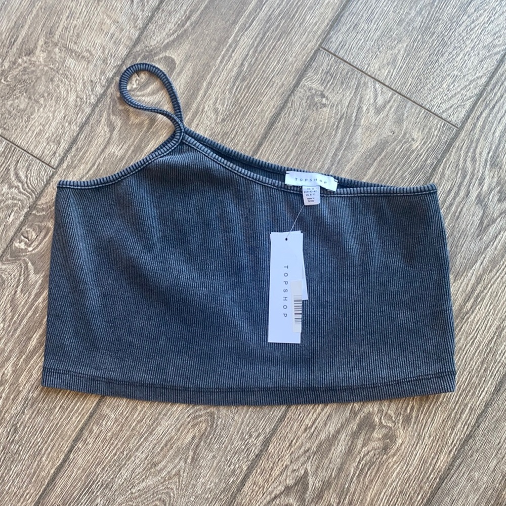 Ribbed One-Shoulder Crop Top
TOPSHOP